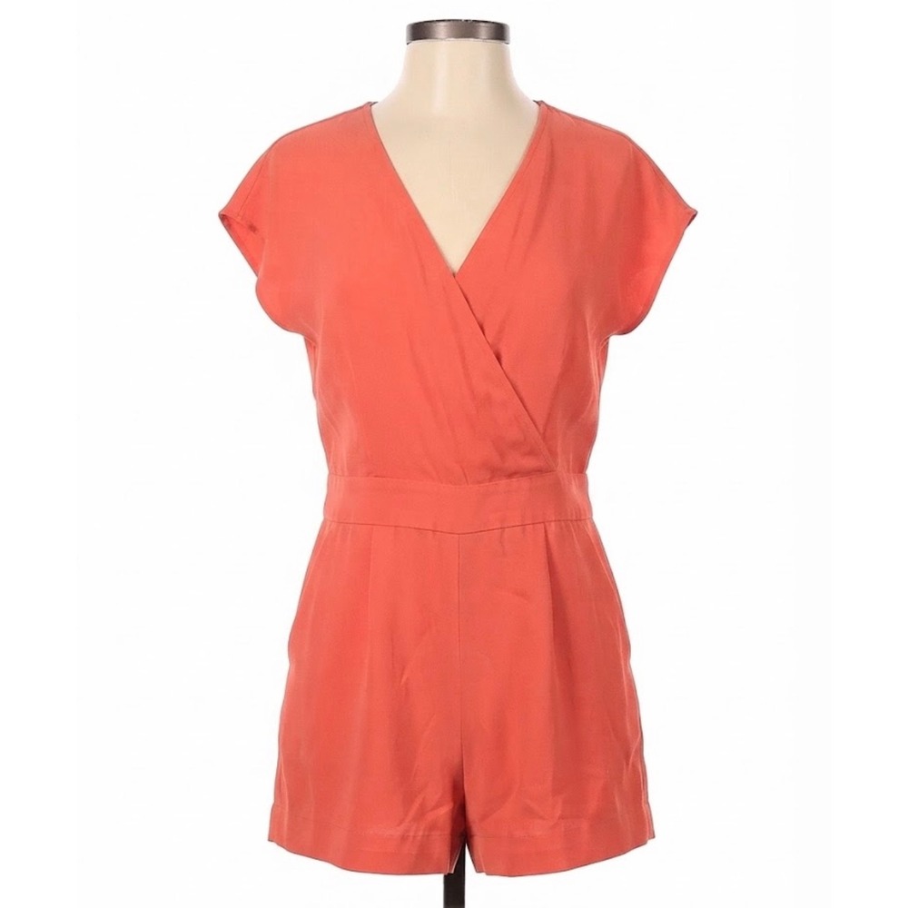 Diane von Furstenberg DVF Coral Pink Wrap Romper Size 8 V-Neck Pockets
